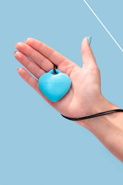 Stimulateur pendentif PleasureStone bleu - FairyGasm